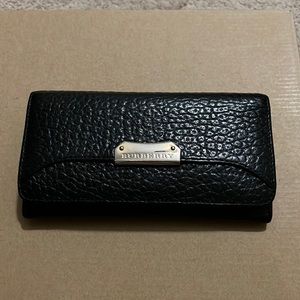 Burberry Womens Grain Pebble Leather Wallet